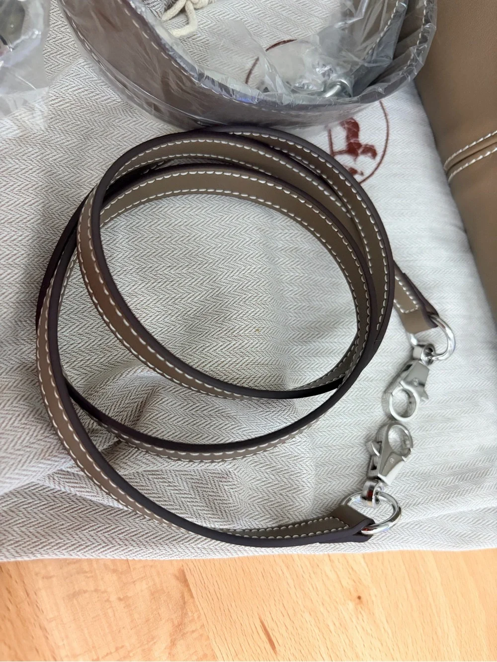 Taupe KELLY LAKIS 25 CM ETOUPE PHW SWIFT CLASSIC CHARM INCLUDED